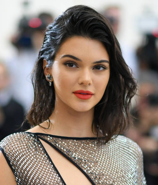 Kendall Jenner : Style, Biography, Fashion and Make Up