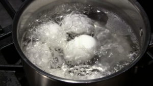 egg with warm water